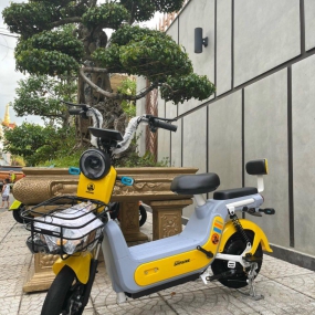 Xe điện G7 - Vàng